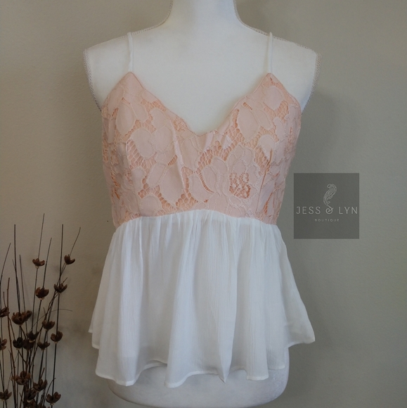 🆕Blush/White Lace Peplum Tank Top - Picture 16 of 16